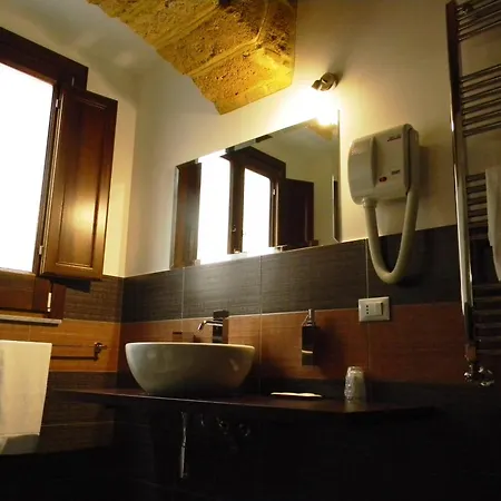 Oreto Centro 4*